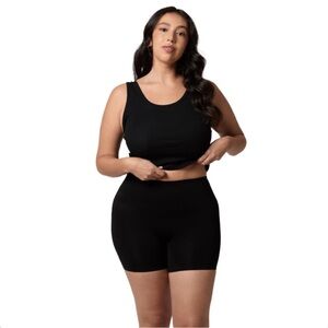 5/$25 Yummie Mona Shaping Short - M/L